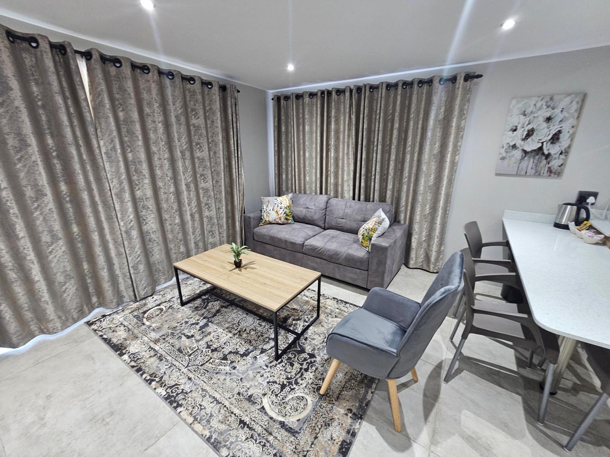Casa De Luxe Hotel Балито Екстериор снимка