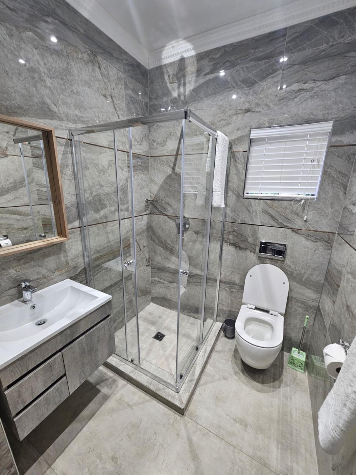 Casa De Luxe Hotel Балито Екстериор снимка